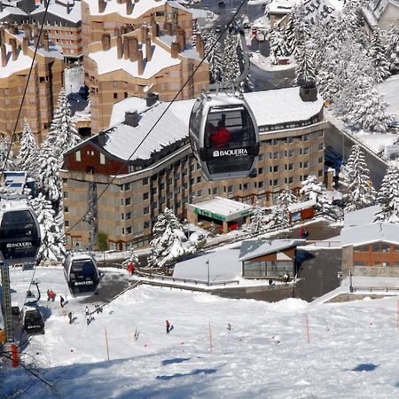 Tuc Blanc Hotell Baqueira Beret Exteriör bild