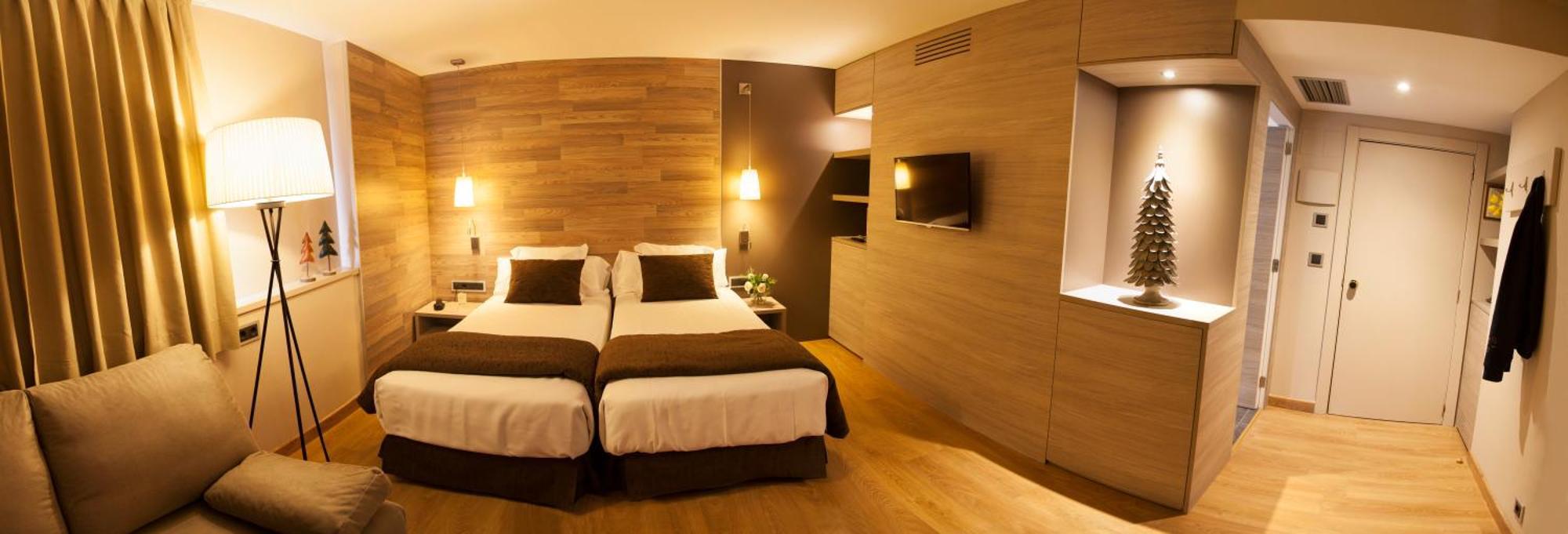 Tuc Blanc Hotell Baqueira Beret Exteriör bild
