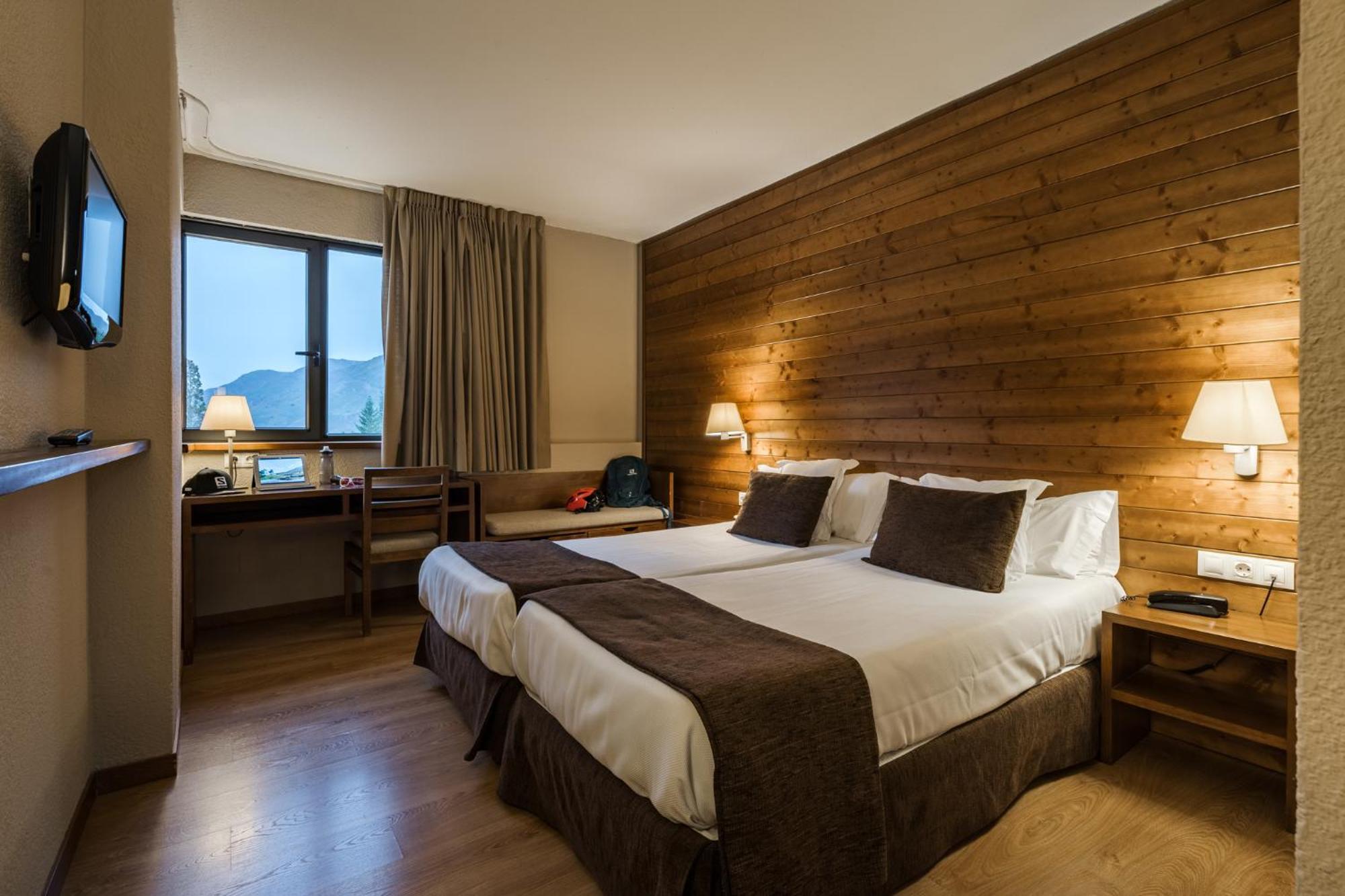 Tuc Blanc Hotell Baqueira Beret Exteriör bild