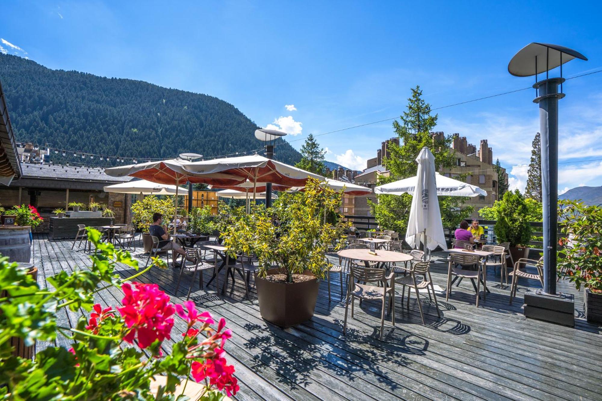Tuc Blanc Hotell Baqueira Beret Exteriör bild