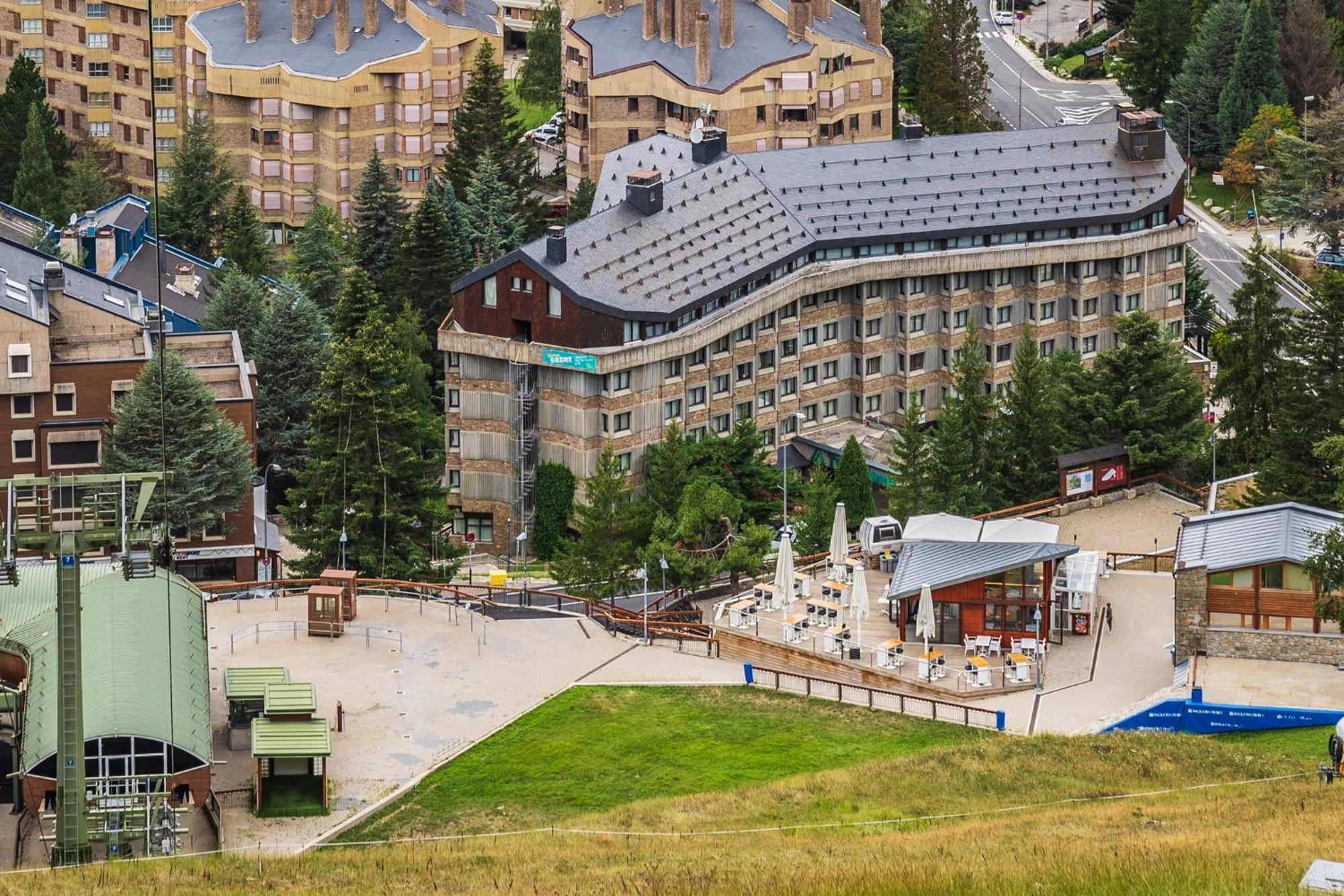 Tuc Blanc Hotell Baqueira Beret Exteriör bild